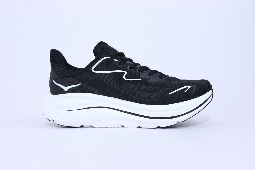 Clifton 10 - HK Unisex Sneakers - Black