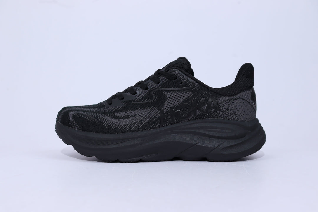 Clifton 10 - HK Unisex Sneakers - All Black