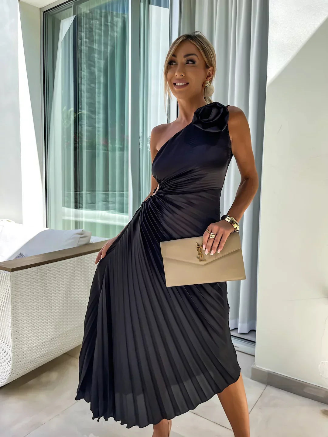 Lizbeth - Dress with Floral Shoulders